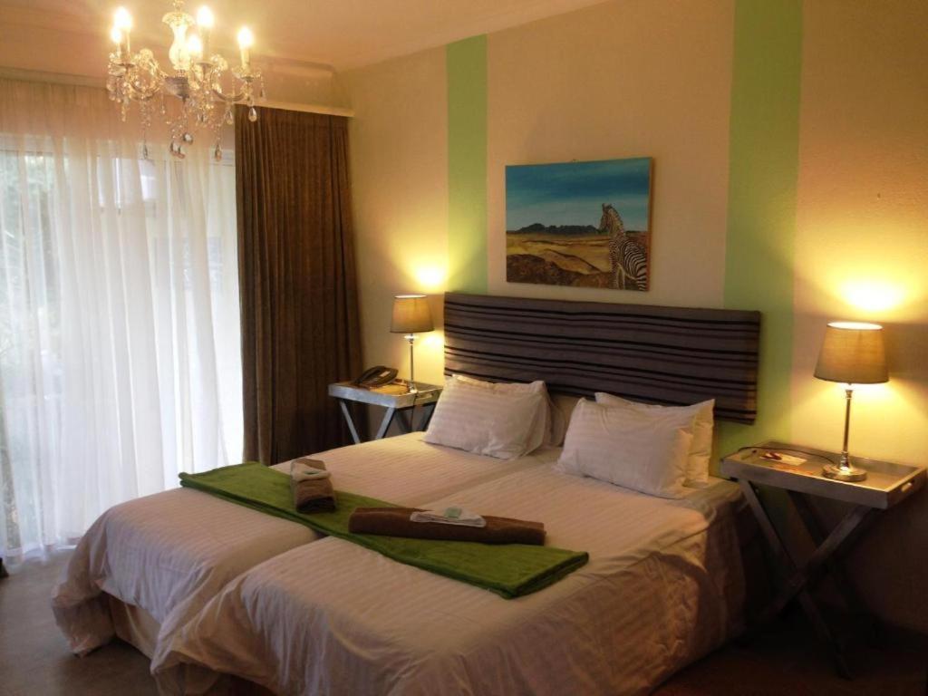 Guesthouse Terra Africa ويندهوك الغرفة الصورة